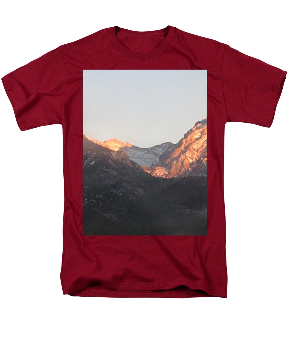 Winter Magic Hour Crestone - Men's T-Shirt (Regular Fit)