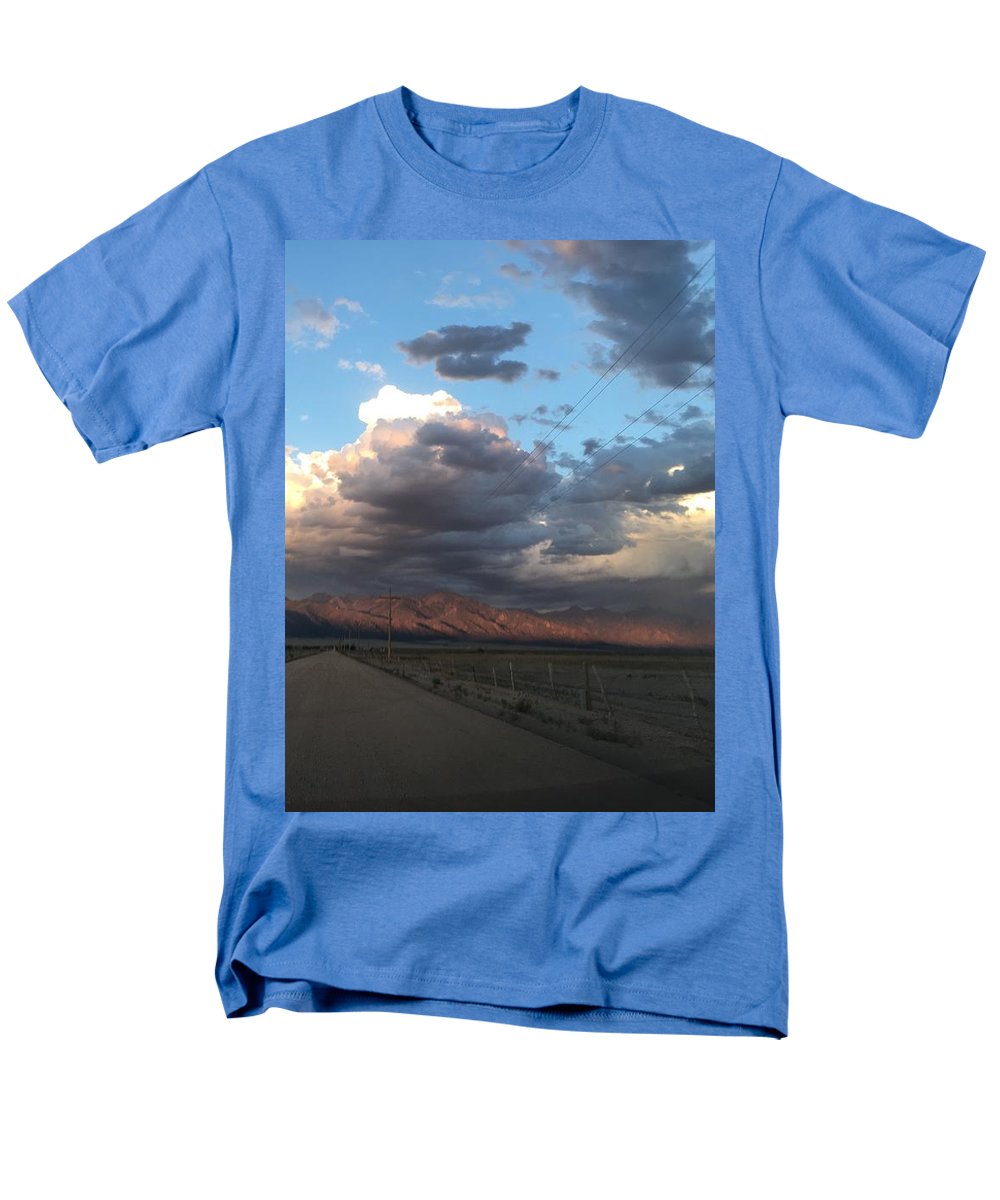 Summer Storm Sunset Crestone - Men's T-Shirt (Regular Fit)