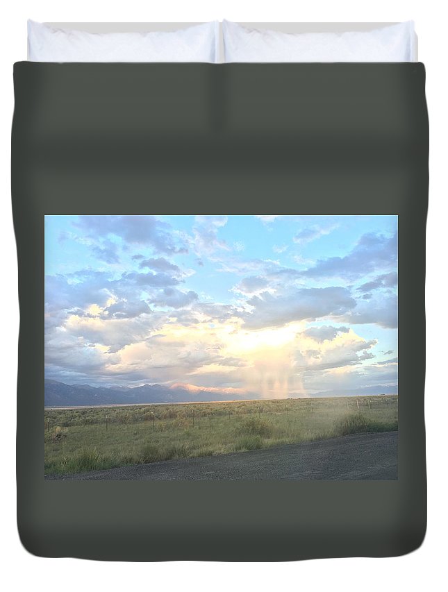 Far Away Rain - Duvet Cover