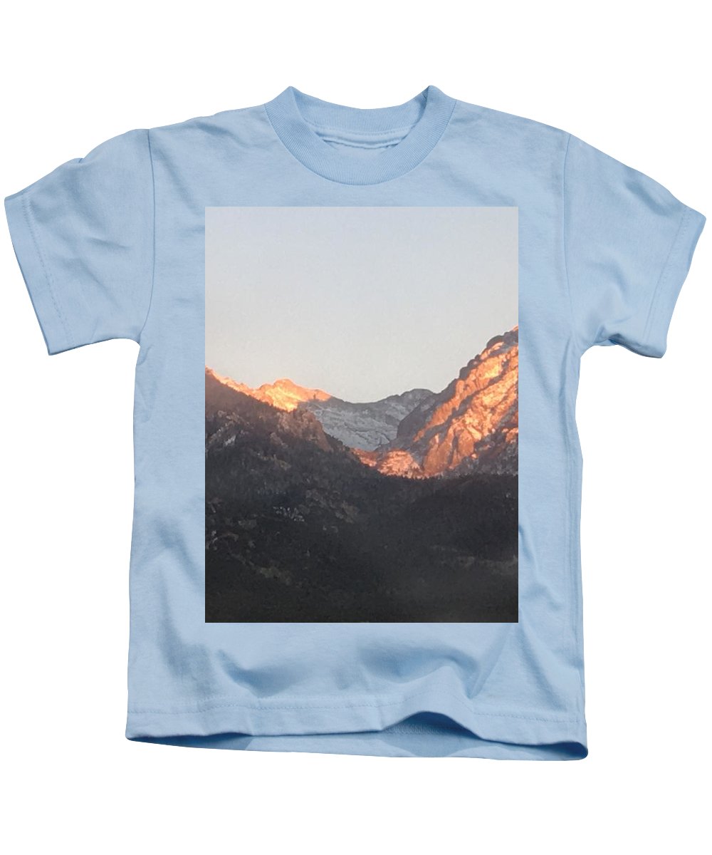 Winter Magic Hour Crestone - Kids T-Shirt