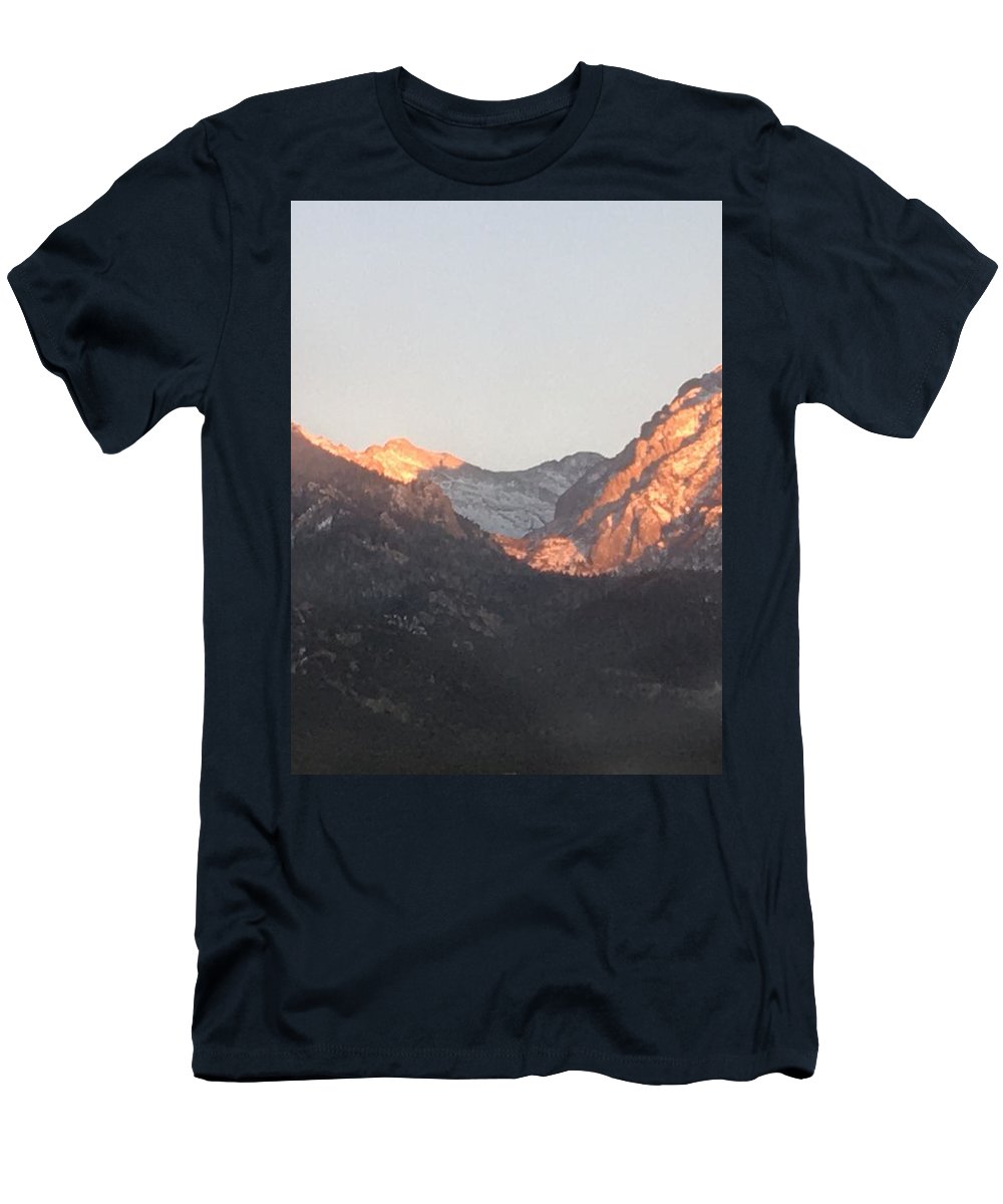 Winter Magic Hour Crestone - T-Shirt