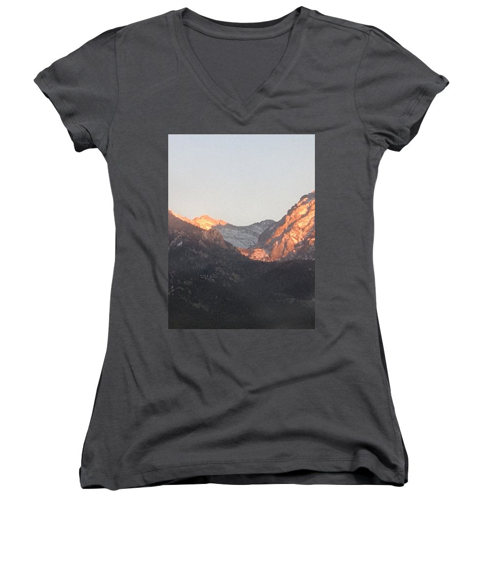 Winter Magic Hour Crestone - Women's V-Neck