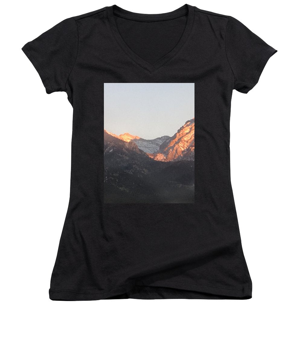 Winter Magic Hour Crestone - Women's V-Neck