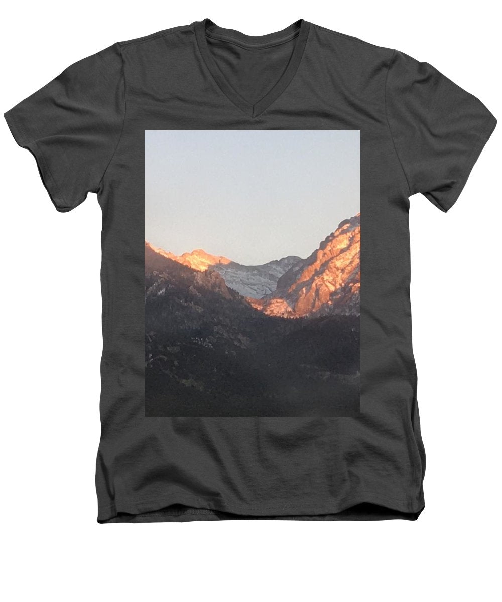 Winter Magic Hour Crestone - Men's V-Neck T-Shirt