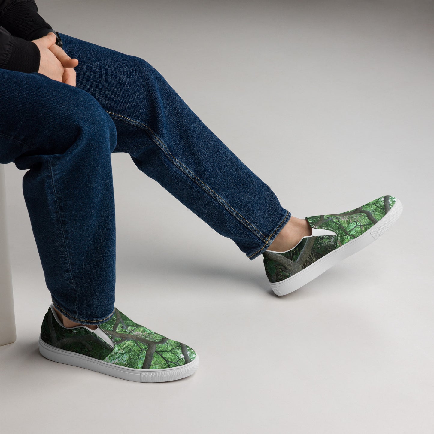 MEN'S SLIP-ON CANVAS SHOES : JAPANESE MAPLE