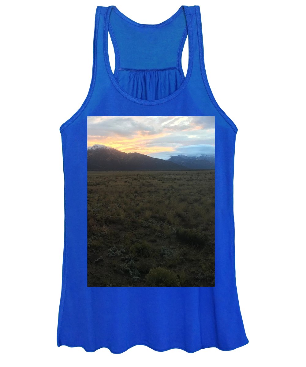 Snowy Morning Mists Crestone - Women's Tank Top