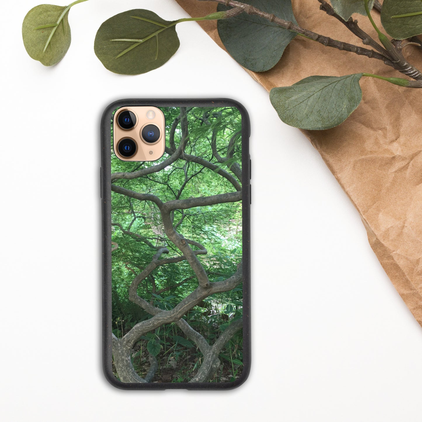 SPECKLED IPHONE CASE : GREEN CASCADING MAPLE TREE