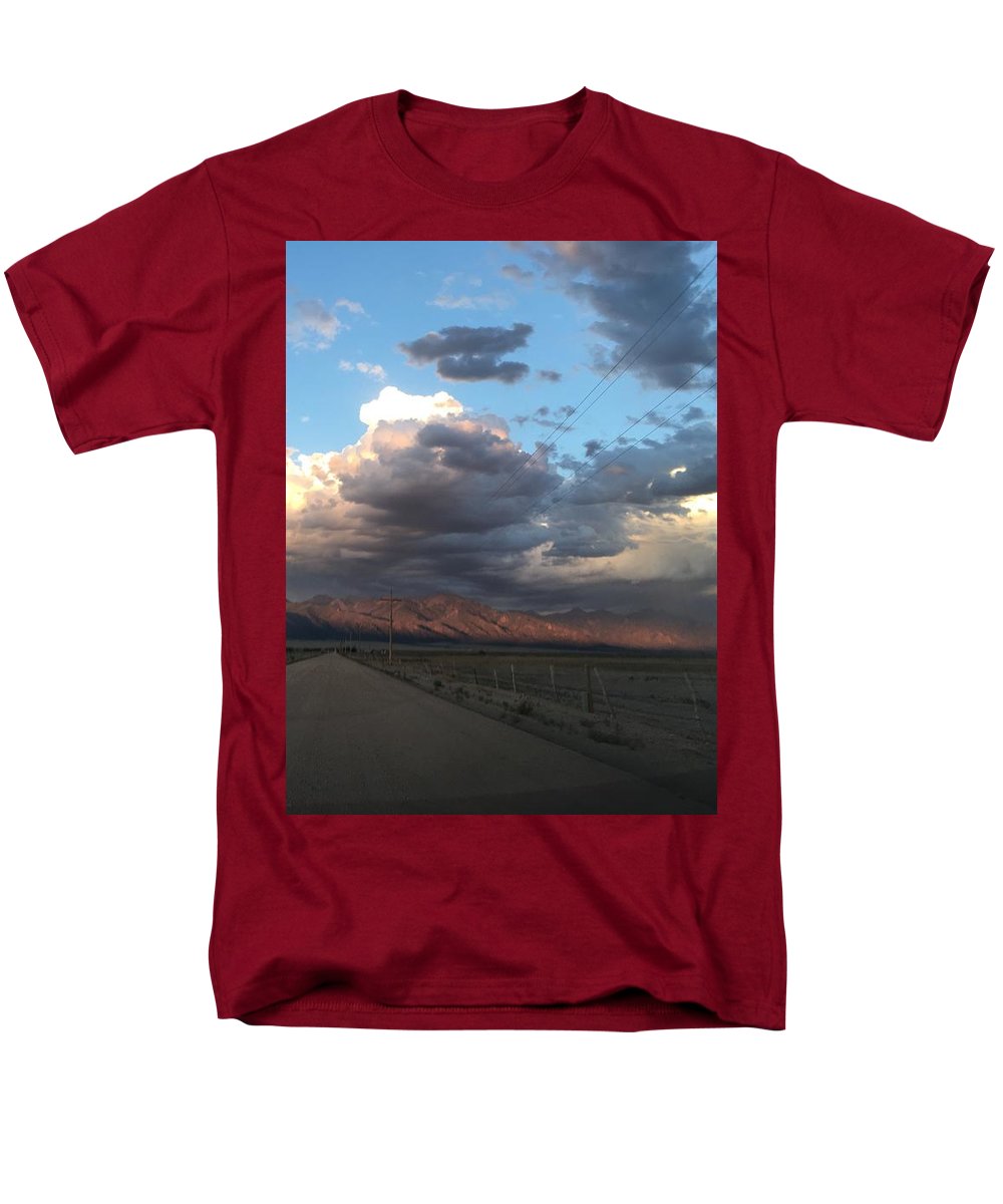 Summer Storm Sunset Crestone - Men's T-Shirt  (Regular Fit)