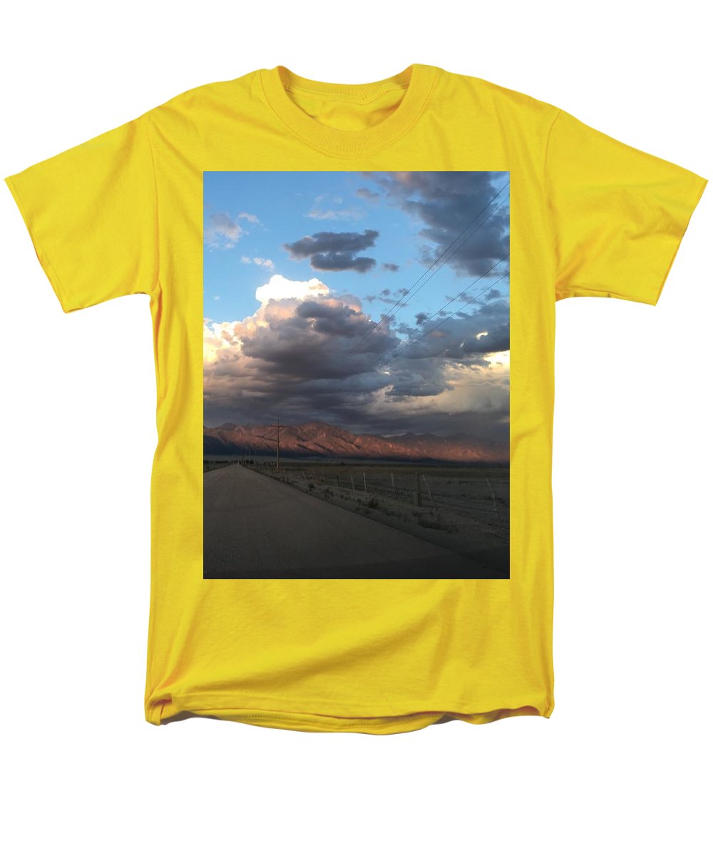 Summer Storm Sunset Crestone - Men's T-Shirt  (Regular Fit)