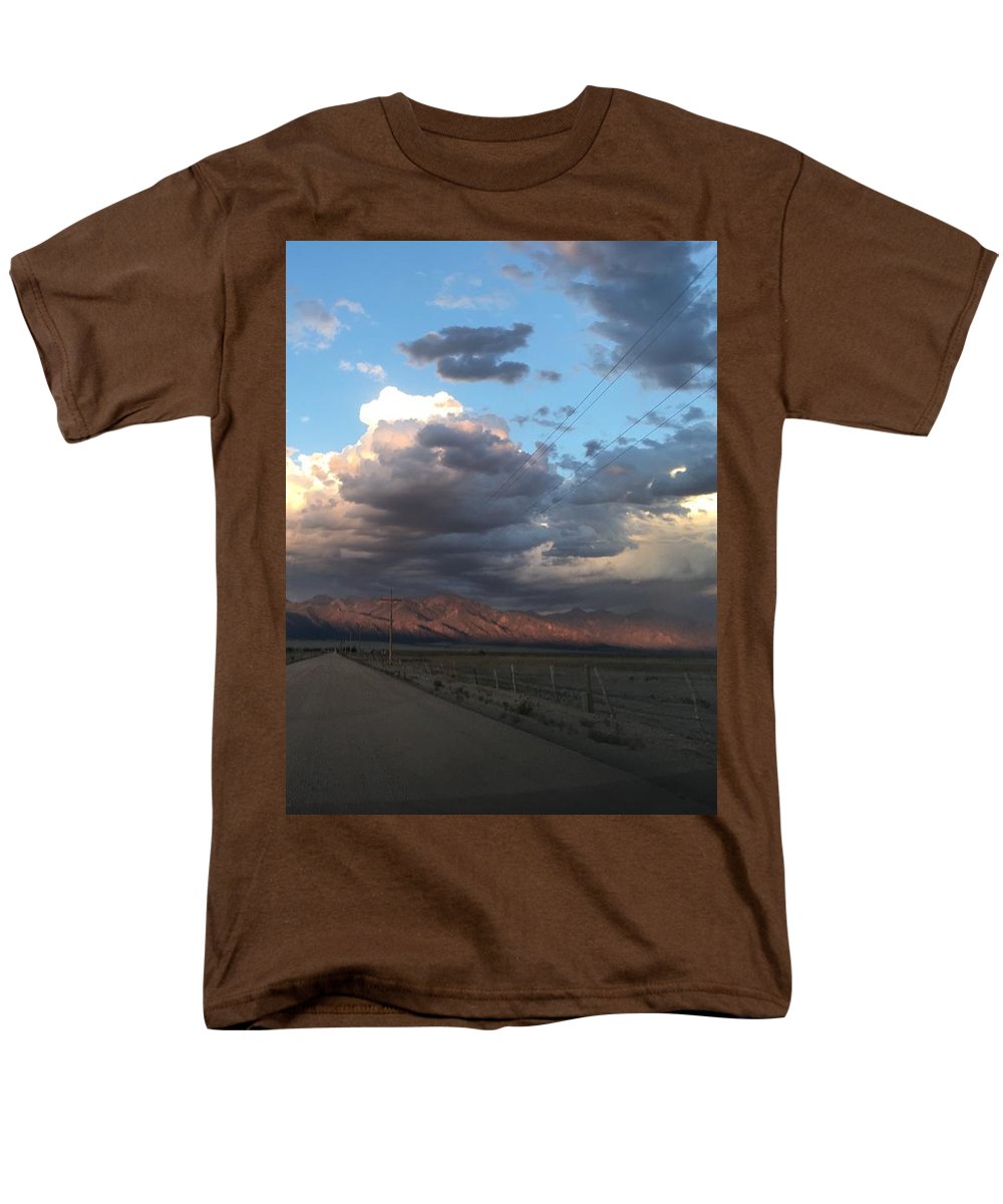 Summer Storm Sunset Crestone - Men's T-Shirt  (Regular Fit)