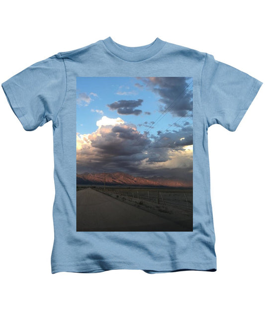 Summer Storm Sunset Crestone - Kids T-Shirt