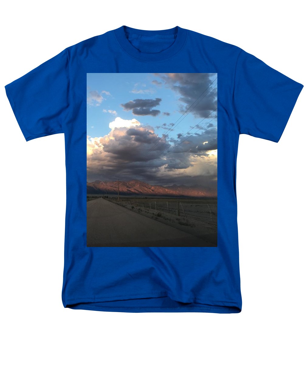 Summer Storm Sunset Crestone - Men's T-Shirt  (Regular Fit)