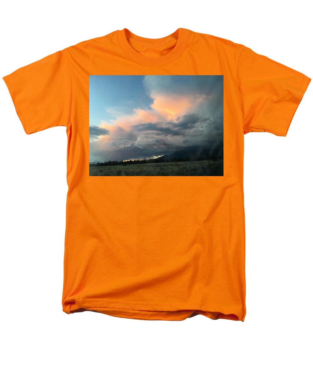 Beautiful Summer Storms Crestone - Men's T-Shirt  (Regular Fit)