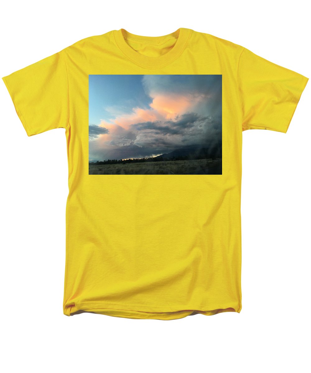 Beautiful Summer Storms Crestone - Men's T-Shirt  (Regular Fit)