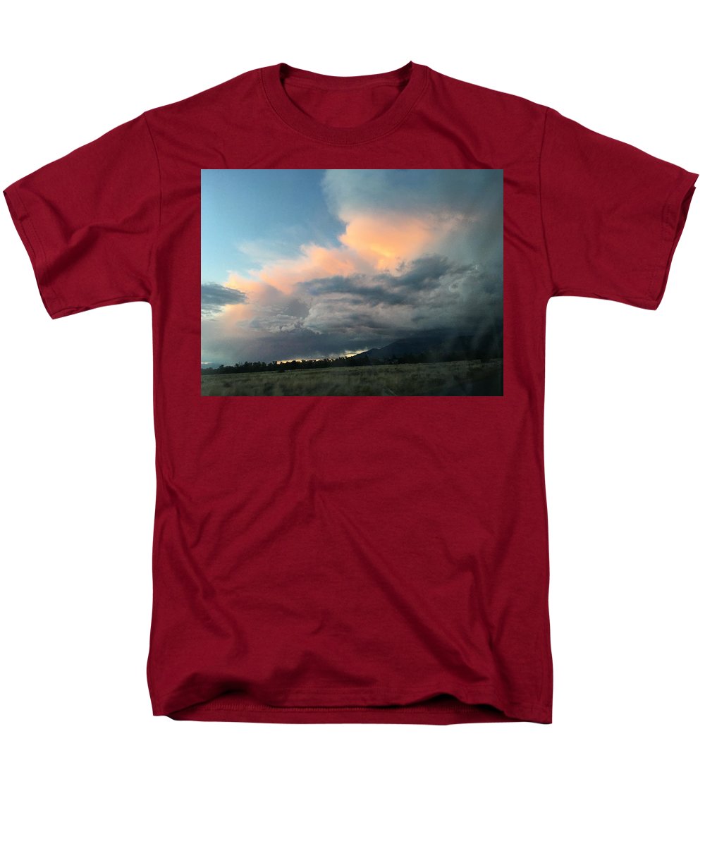 Beautiful Summer Storms Crestone - Men's T-Shirt  (Regular Fit)