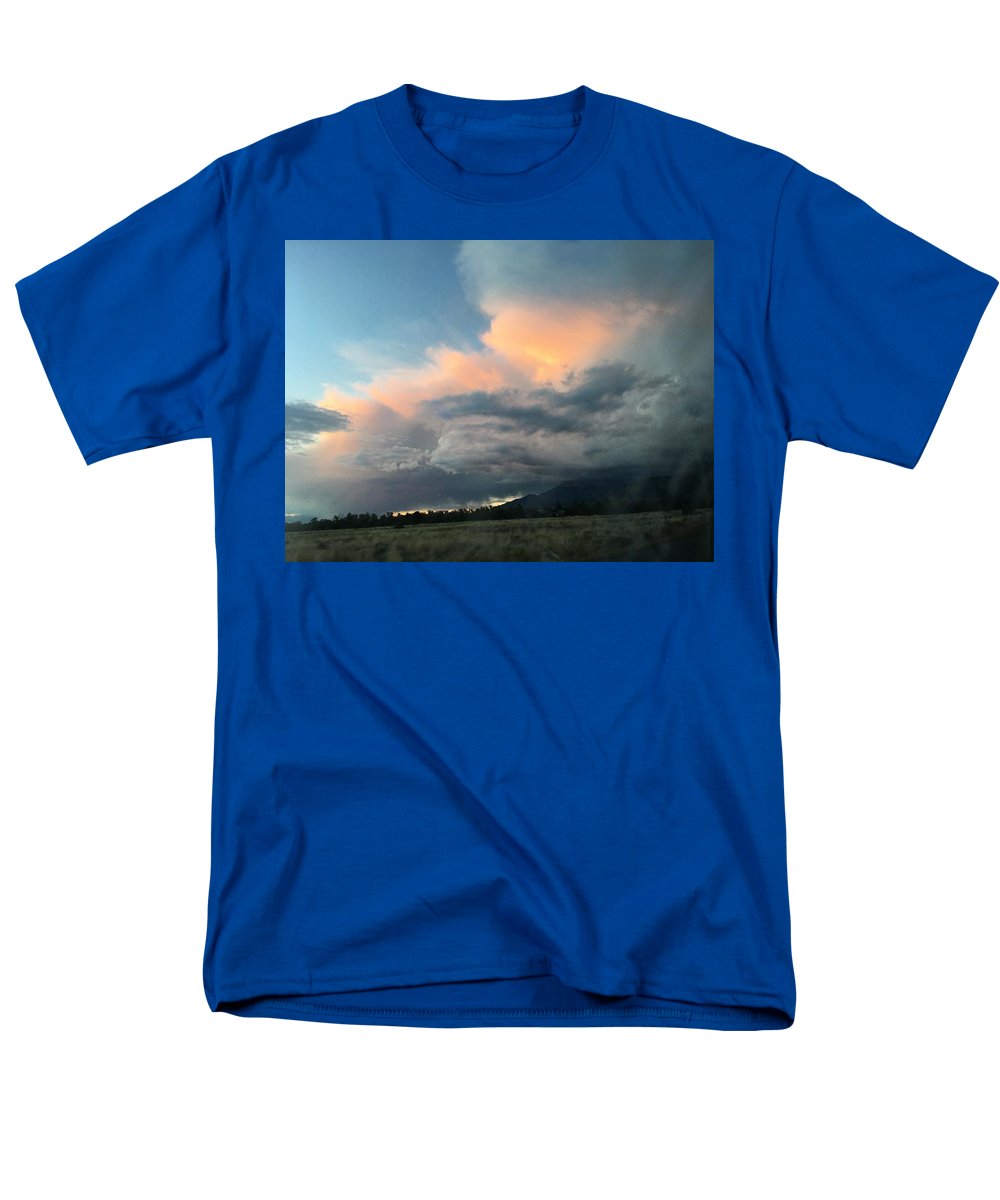 Beautiful Summer Storms Crestone - Men's T-Shirt  (Regular Fit)